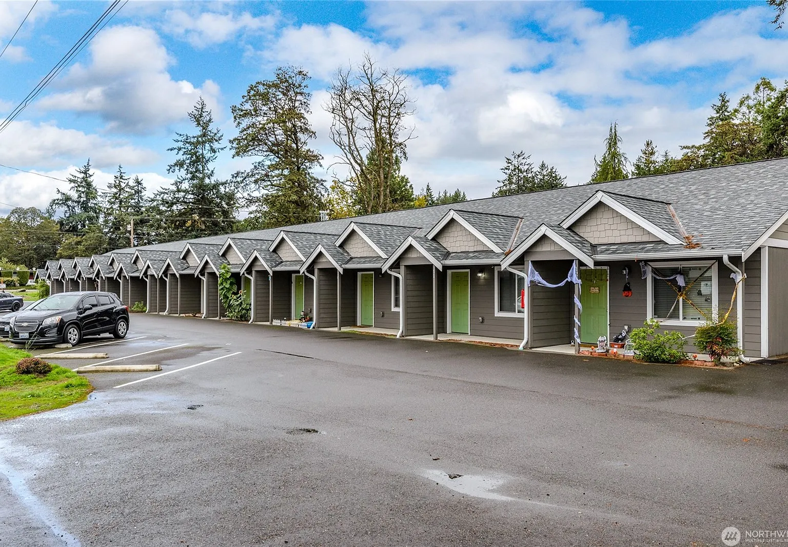 15001 Woodbrook Dr SW — Photo 1