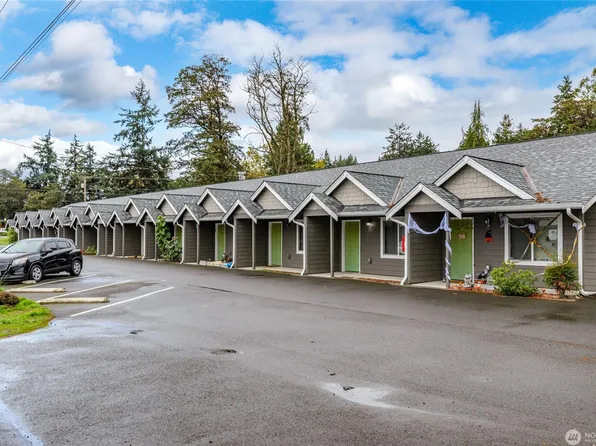 15001 Woodbrook Dr SW, Lakewood, WA 98439