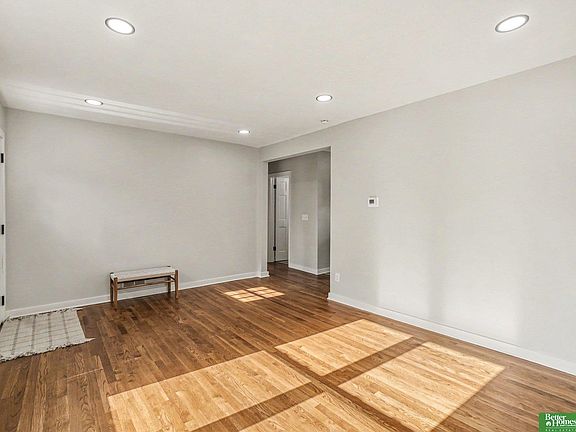 5th image of 1931 S 49th St