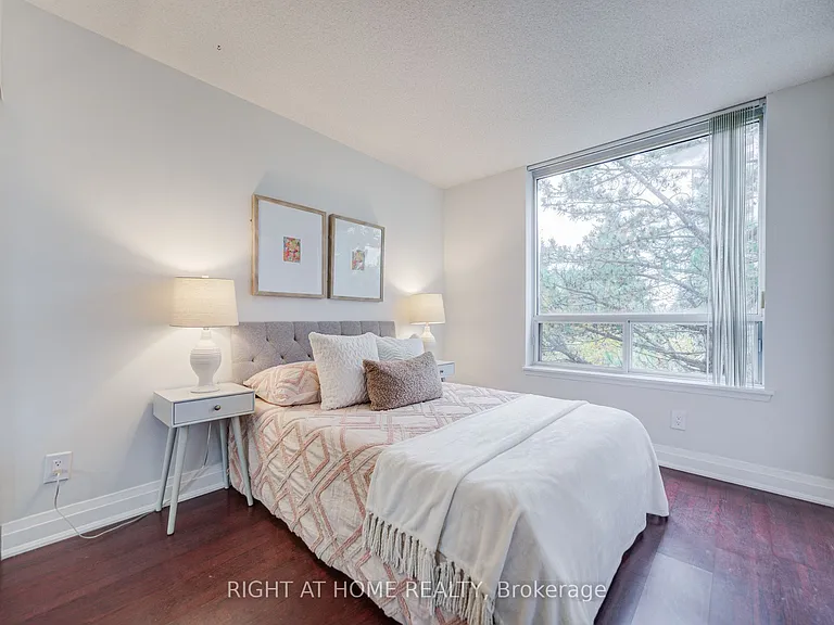 35 Empress Ave #207 — Photo 25