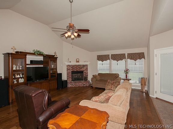5th image of 4937 S 203rd East Ave