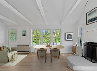 130 Wing Rd, Oak Bluffs, MA 02557