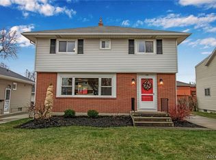 140 Grayton Rd, Tonawanda, NY 14150