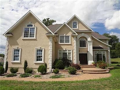 1st image of 8 Fant Farm Ln