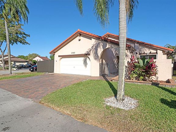 2nd image of 17353 NW 62nd Pl N