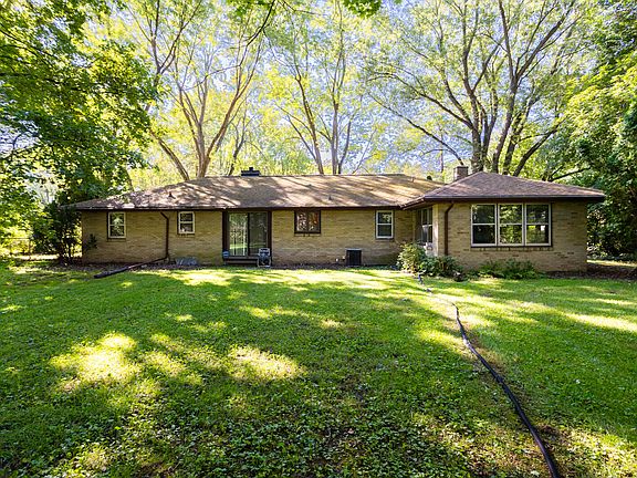 2nd image of 416 Bradley Dr