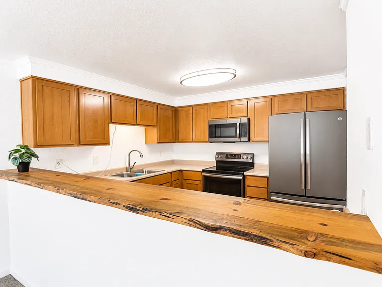510 SE 157th Ave #35 — Photo 5