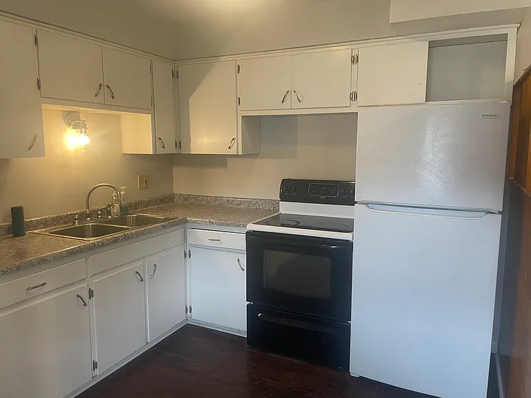 493 Zahn Dr #1 — Photo 10