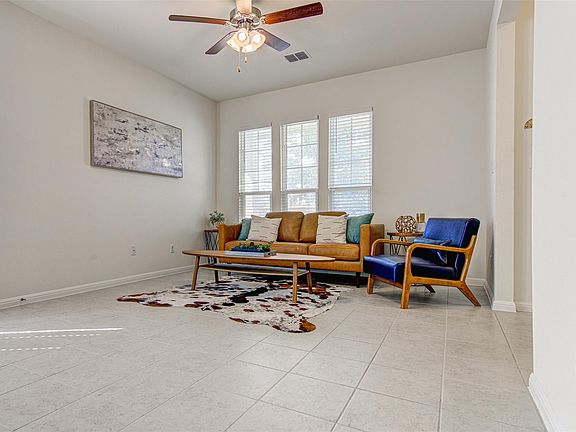 4th image of 120 Witchhazel Way