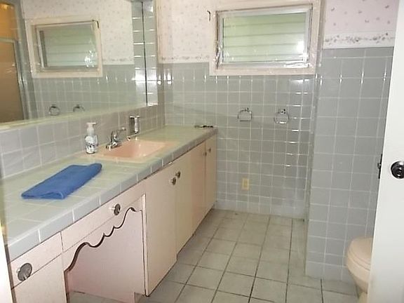 4th image of 204 Kitchell Ave