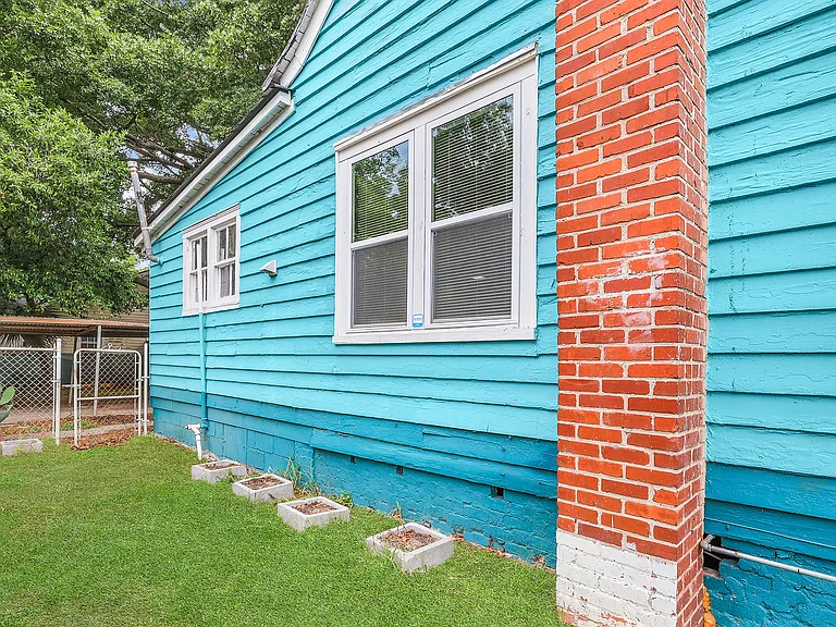 2221 Harden St — Photo 39