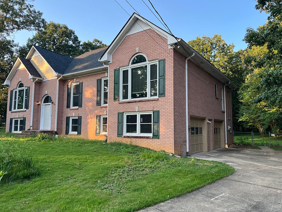 1st image of 601 Southdale Cir