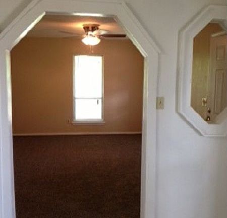 3rd image of 4009 Terry Way