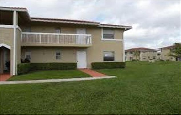 1st image of 891 Twin Lakes Dr #1