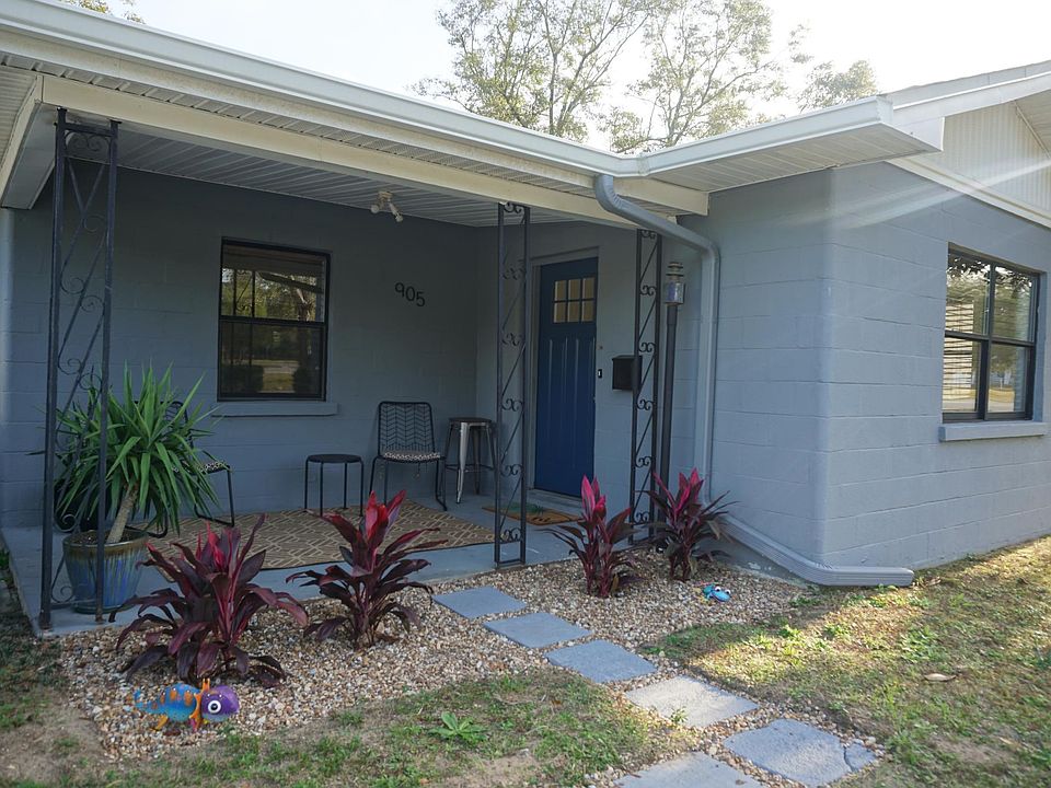 1st image of 905 Barcia Dr