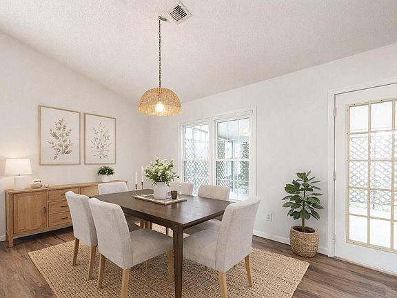 5th image of 64 Woodlawn Ln
