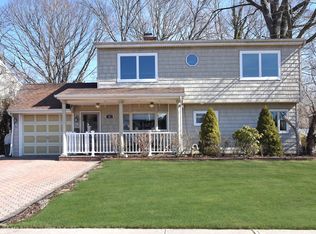97 Cypress Ln E, Westbury, NY 11590