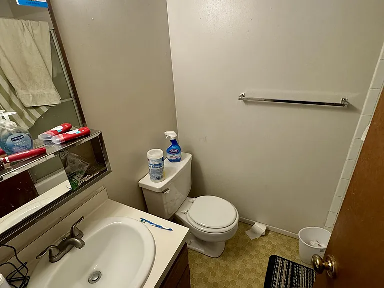 913 Michigan St #6 — Photo 6