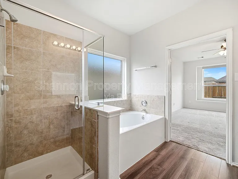 5309 Camerford Ct — Photo 27