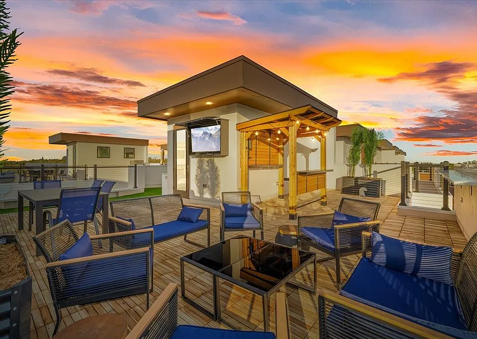 623 Petit Way