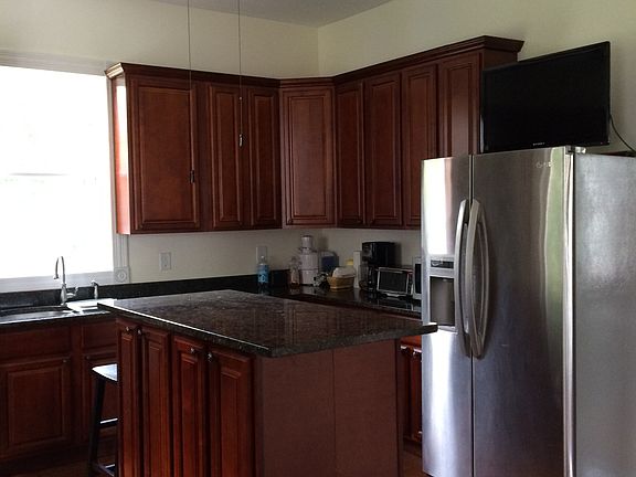 5th image of 164 Saint Pauls Ave