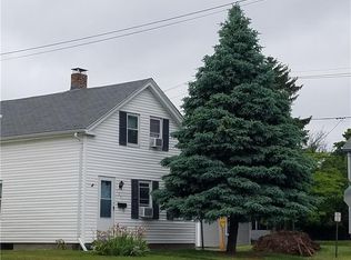 1551 Cranston St, Cranston, RI 02920