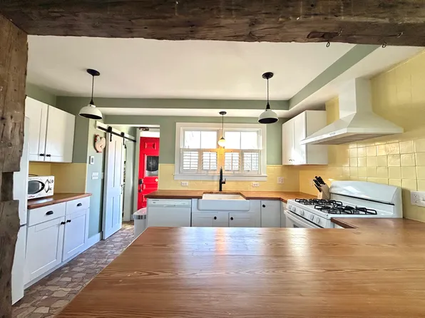 55 E Main Rd Unit 1, Little Compton, RI 02837