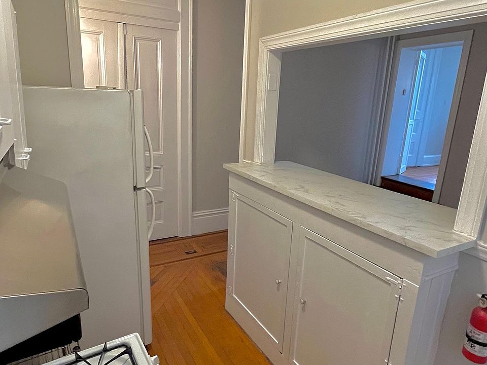 1st image of 2522 Grove Ave APT 8