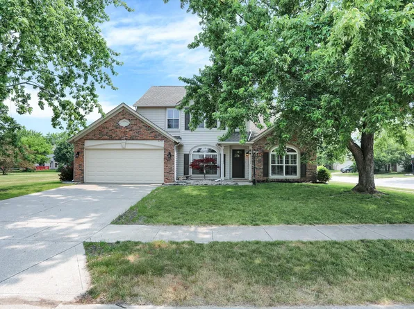 6755 Dorchester Dr, Zionsville, IN 46077