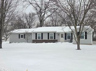 21050 Alpine Dr, Lawrenceburg, IN 47025