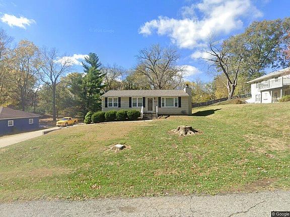 3rd image of 5724 N Hutson Rd