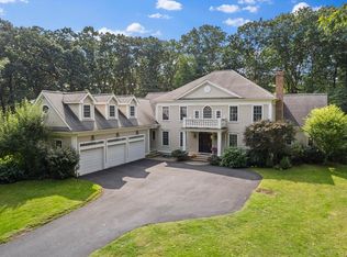 167 Kings Grant Rd, Weston, MA 02493