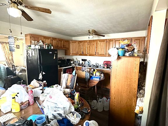 5th image of 2837 S Walcott St