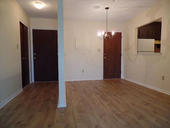 4th image of 59 Highland Glen Dr APT 329