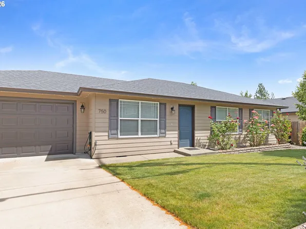 750 SE Tokay St, Winston, OR 97496
