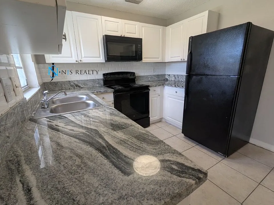 3153 Lodi Dr