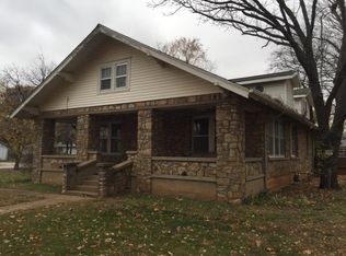 801 E 5th St, Altamont, KS 67330