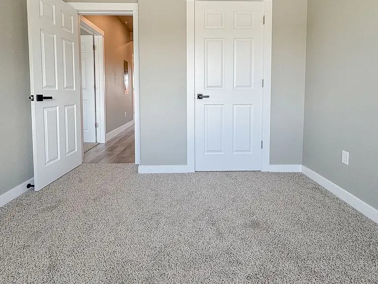 941 Covey Run Rd #212 — Photo 15