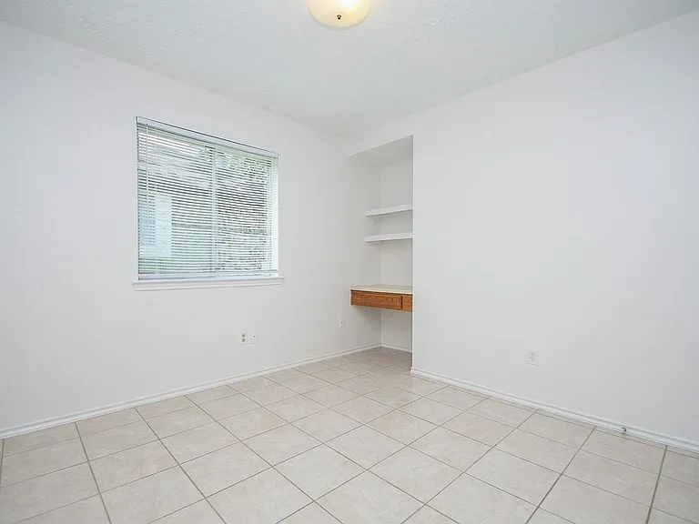 2303 Old Dixie Dr — Photo 20