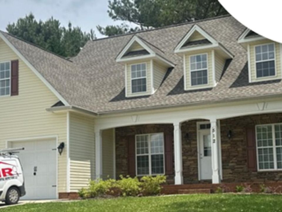 1st image of 512 Thoroughbred Dr NW