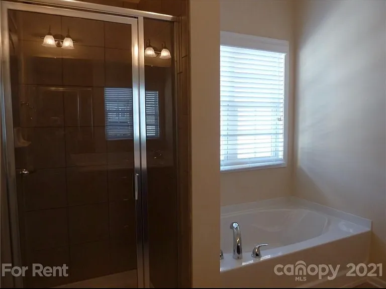 9601 Camberley Ave NW — Photo 7