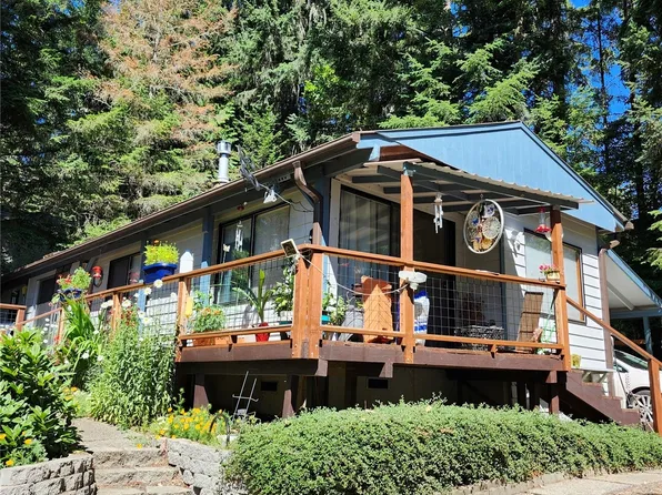50 NE Wanda Lane, Belfair, WA 98528
