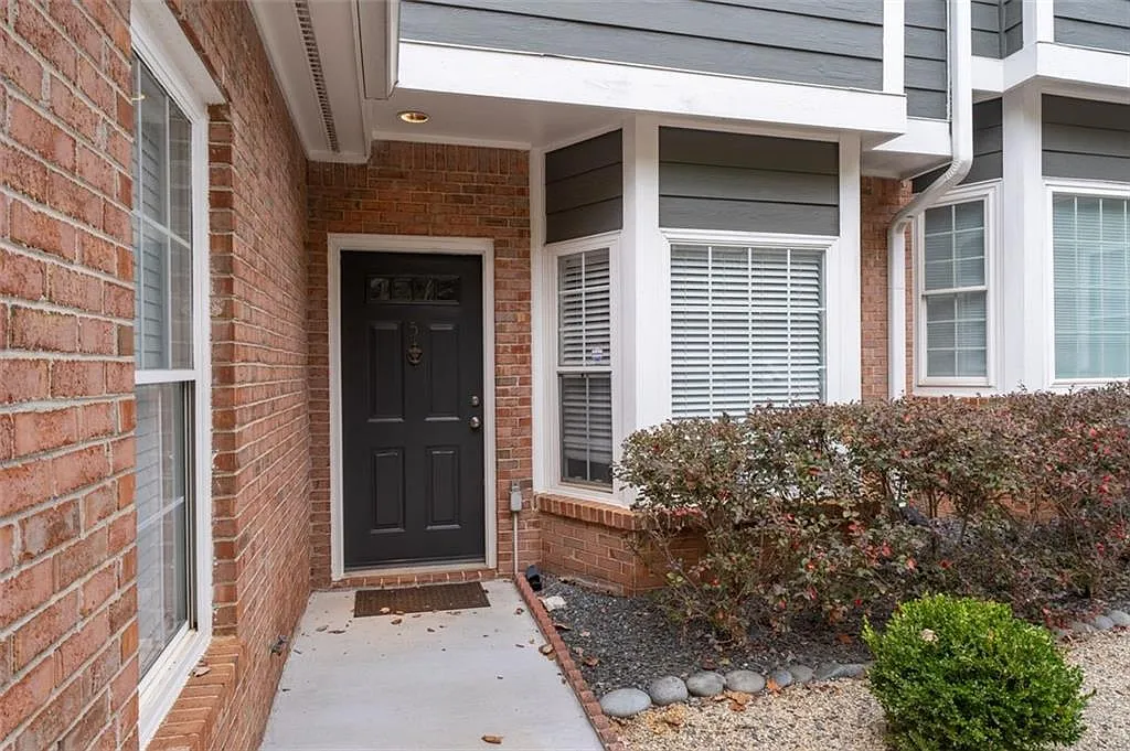 3 bed, 2.5 bath, 1866 sqft, $2,800 — Photo 4