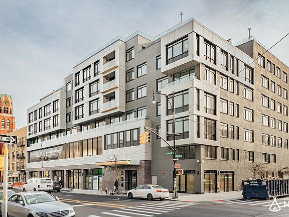 3rd image of 594 Bushwick Ave #421