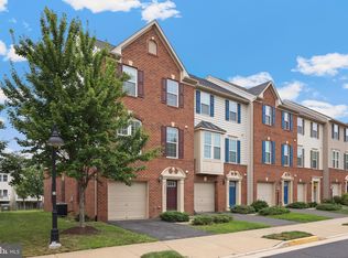 22855 Chestnut Oak Ter, Sterling, VA 20166