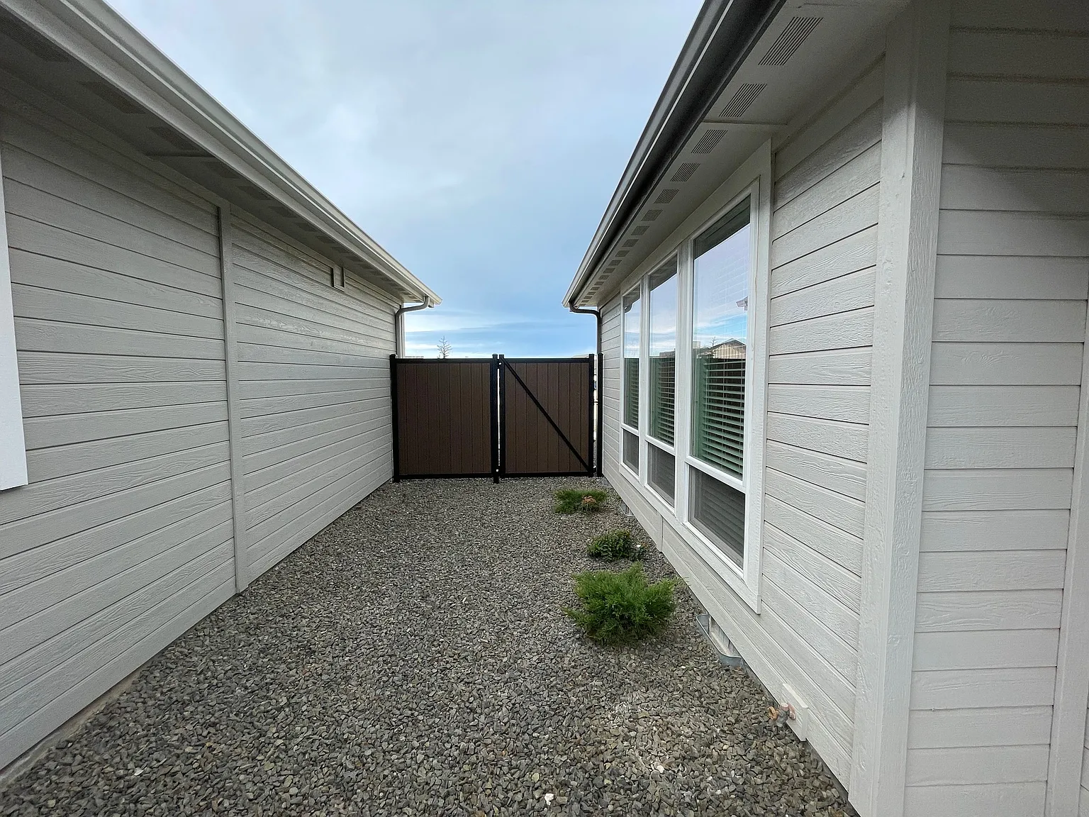 3 bed, 1862 sqft, $2,450 — Photo 4