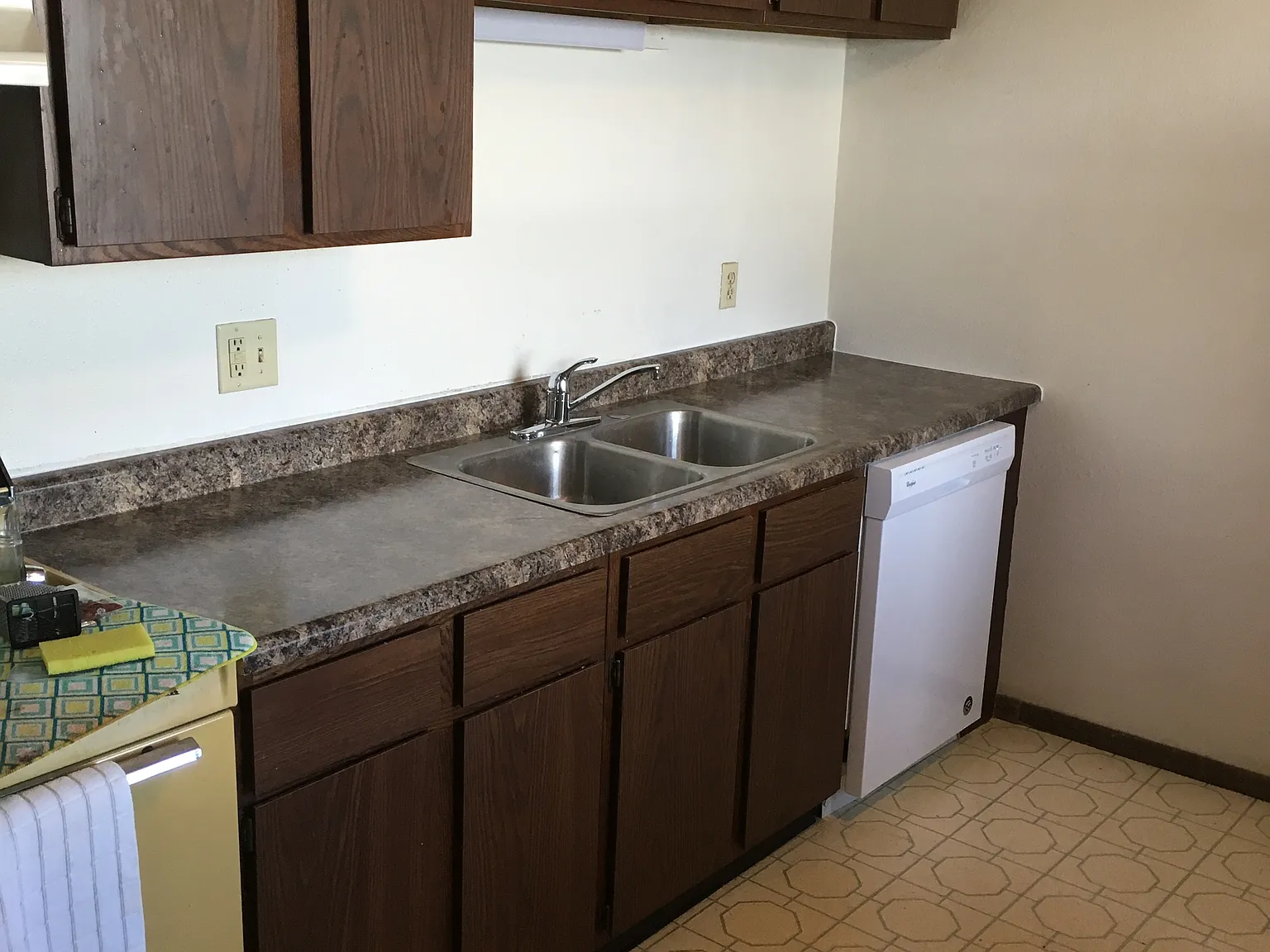 2 bed, $870 — Photo 3
