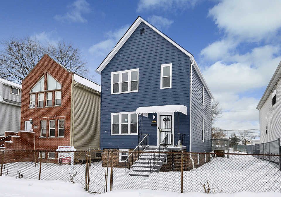 1st image of 8118 S Emerald Ave