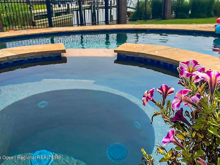 1 Mara Vista Dr — Photo 45