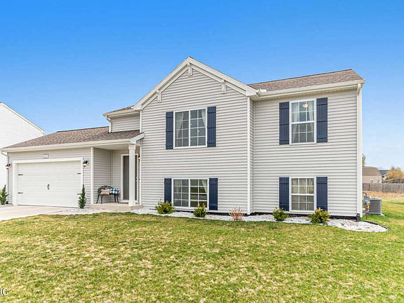 2nd image of 4220 Shetland Dr